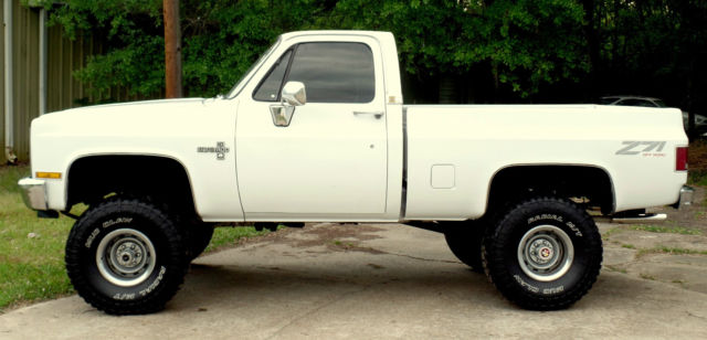 1982 Chevrolet C-10 82 CHEVY 4X4 454 SILVERADO K10 GMC K15 1500 TRUCK - photo 2
