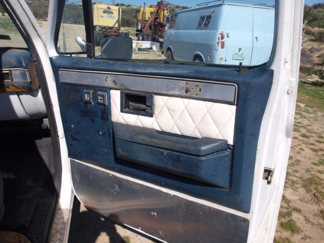 1982 Chevrolet C-10 pickup - photo 11