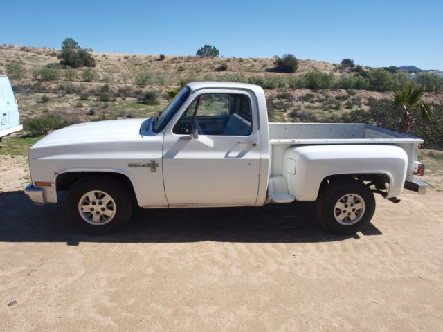 1982 Chevrolet C-10 pickup - photo 2