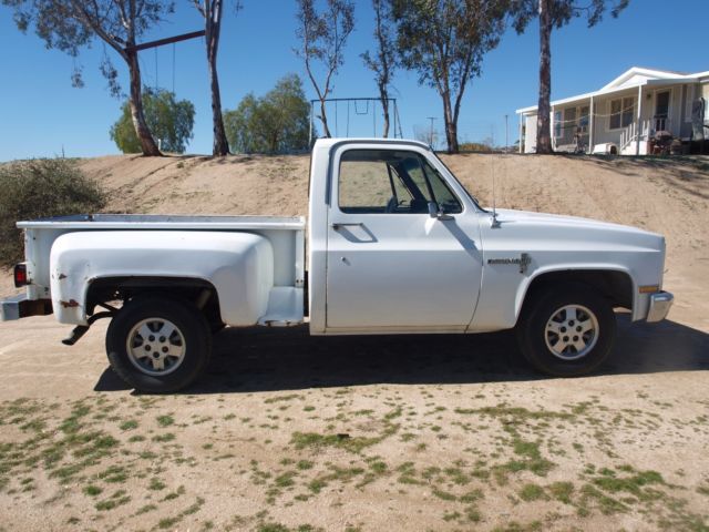 1982 Chevrolet C-10 pickup - photo 3
