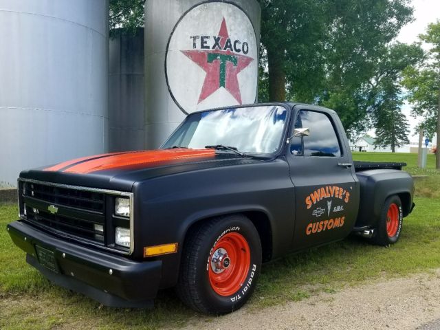 1982 Chevrolet C-10 Silverado - photo 2