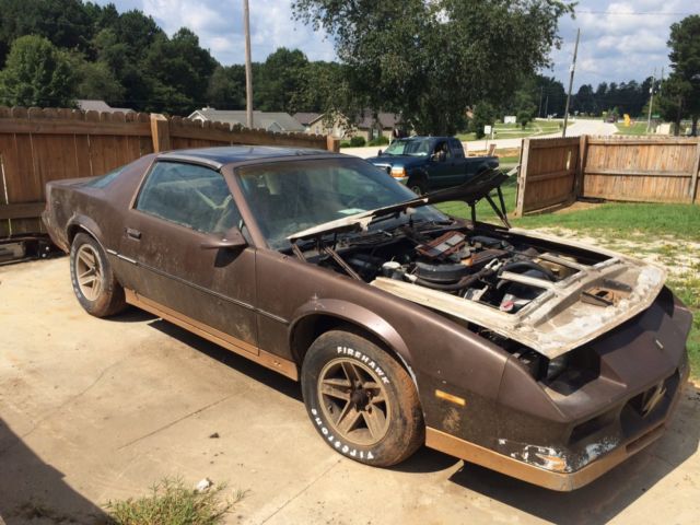 1982 CHEVY CHEVROLET CAMARO Z28 V8 AUTO CROSS FIRE INJECTION PROJECT T TOPS Z-28 1982 Chevrolet Camaro Z-28
