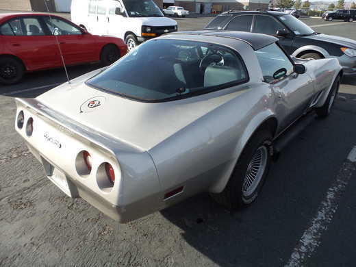 1982 Chevrolet Corvette Collectors Edition - photo 3