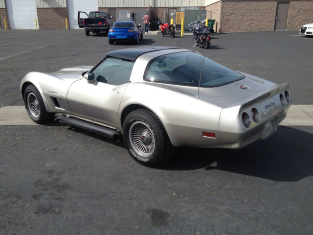 1982 Chevrolet Corvette Collectors Edition - photo 4