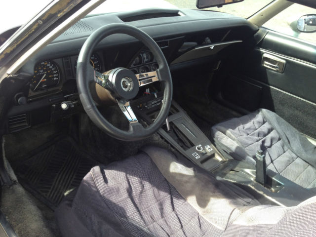 1982 Chevrolet Corvette Collectors Edition - photo 9