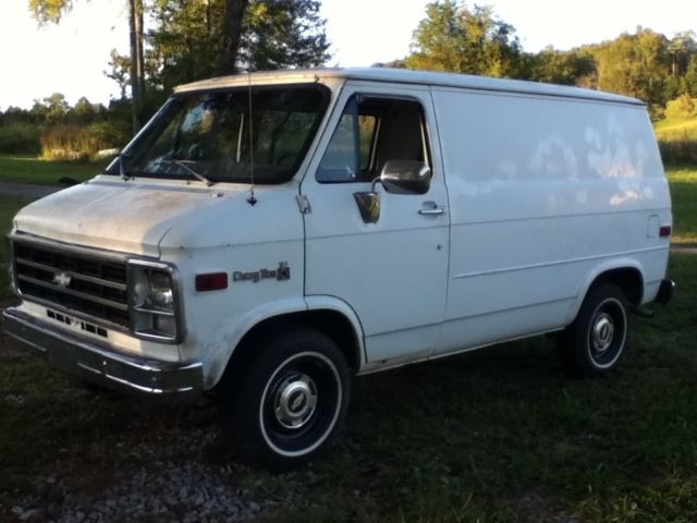 1982 Chevy G20 Van SHORTY SHORT WHEEL BASE SOUTHERN AND SOLID 1982 Chevrolet G20 Van