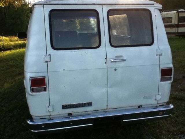 1982 Chevrolet G20 Van - photo 4