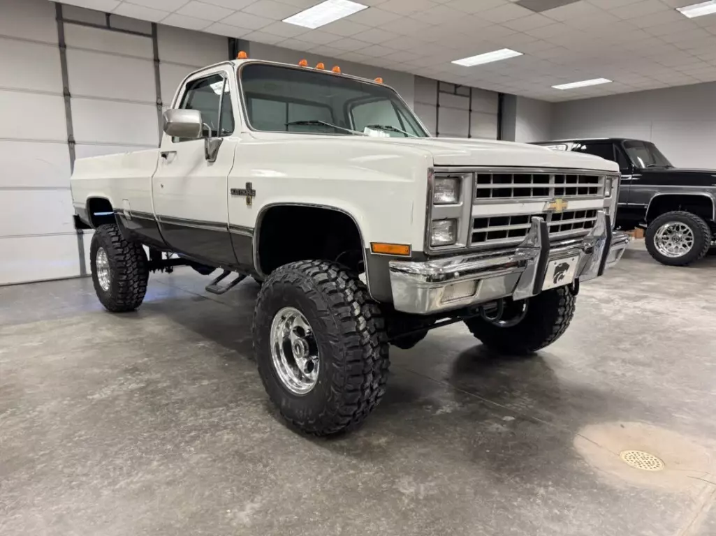 1982 Chevrolet C/K Pickup 3500 Scottsdale, 4x4 - photo 4