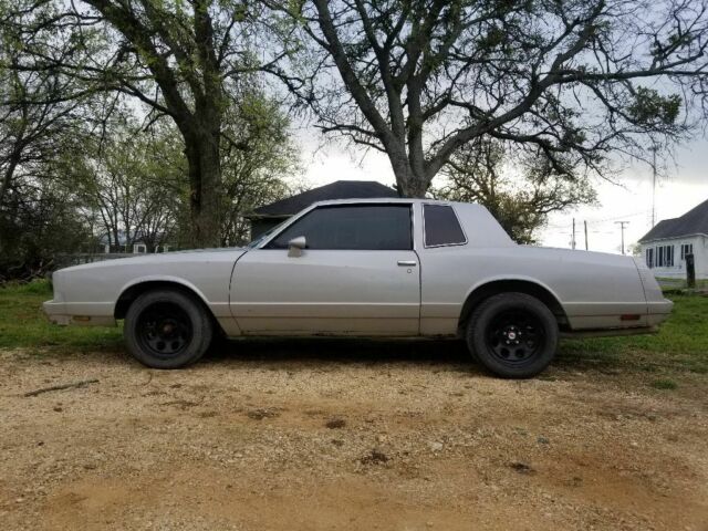 1982 Chevrolet Monte Carlo - photo 2