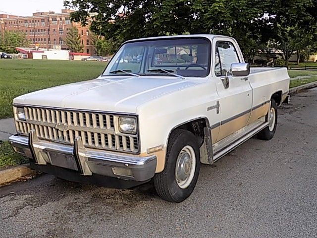 1982 Chevy PickUp 3/4 Ton Truck Original 61K Miles, 305, V8, Auto, Full Bed 2WD 1982 Chevrolet C/K Pickup 2500 Custom