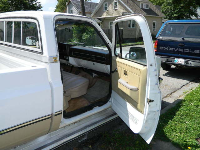 1982 Chevrolet C/K Pickup 2500 - photo 4