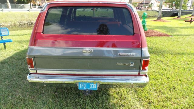 1982 Chevrolet Suburban - photo 8