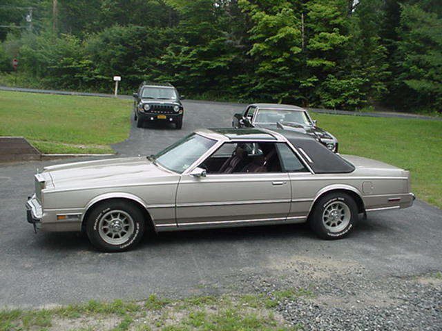 1982 Chrysler Cordoba T-TOPS - photo 3