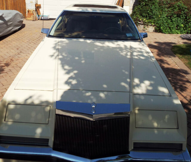 1982 Chrysler Imperial - photo 5