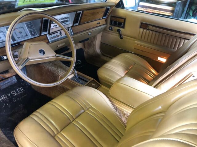 1982 Chrysler LeBaron - photo 2
