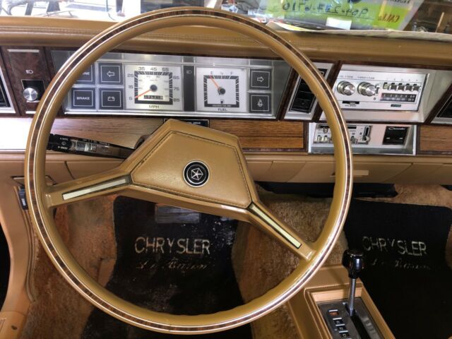 1982 Chrysler LeBaron - photo 3