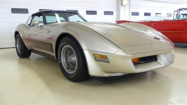 1982 Chevrolet Corvette Collector Edition - photo 3