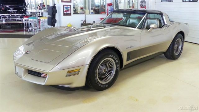 1982 Chevrolet Corvette Collector Edition - photo 6