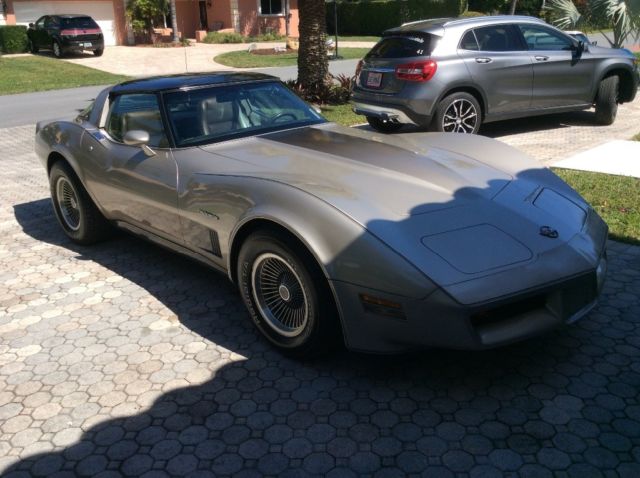 1982 Chevrolet Corvette Collectors Edition - photo 9