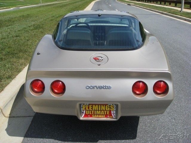 1982 Chevrolet Corvette Collector's Edition - photo 4