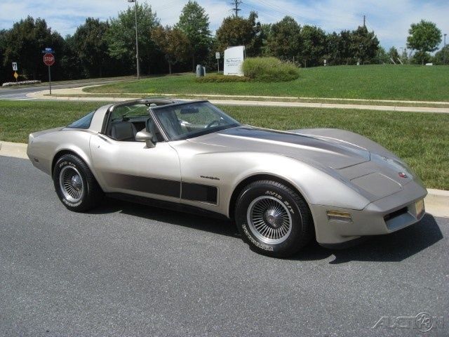 1982 Chevrolet Corvette Collector's Edition - photo 7