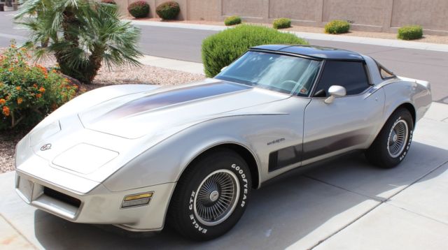1982 Chevrolet Corvette Corvette Collector Edition hatchback - photo 2