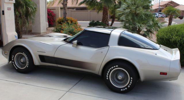 1982 Chevrolet Corvette Corvette Collector Edition hatchback - photo 4