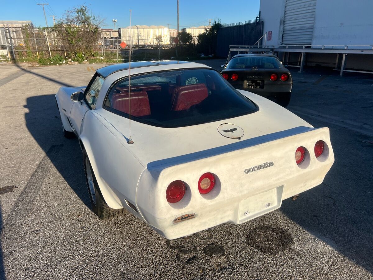 1982 Chevrolet Corvette - photo 8