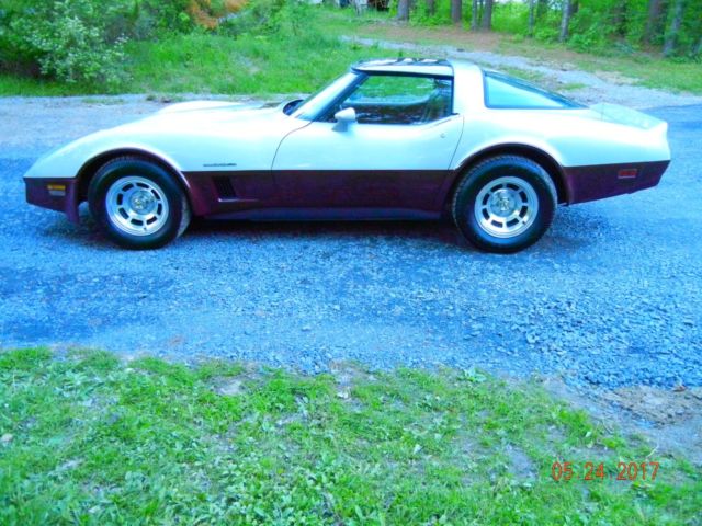 1982 Chevrolet Corvette - photo 2