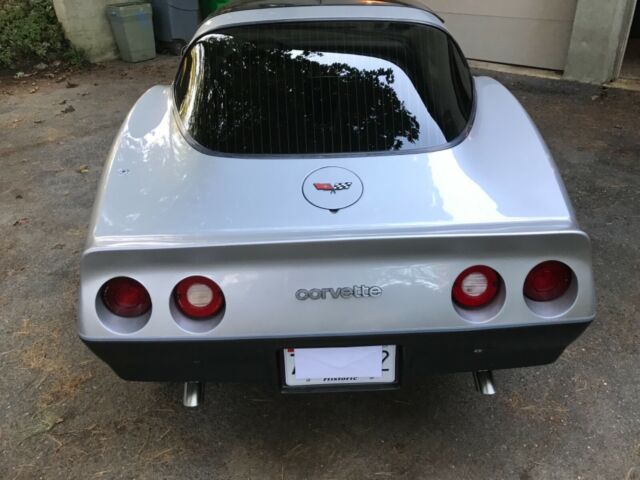 1982 Chevrolet Corvette - photo 8