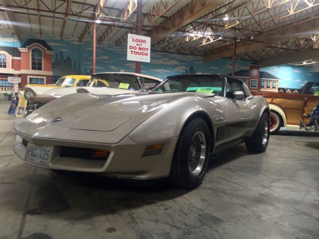 1982 Chevrolet Corvette - photo 2