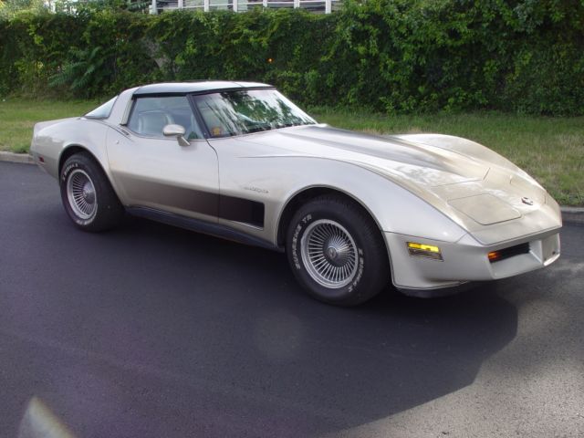 1982 Corvette Collector Ed A/C CB Gymkhana Suspension Options Loaded 34k miles!! 1982 Chevrolet Corvette COLLECTOR EDITION