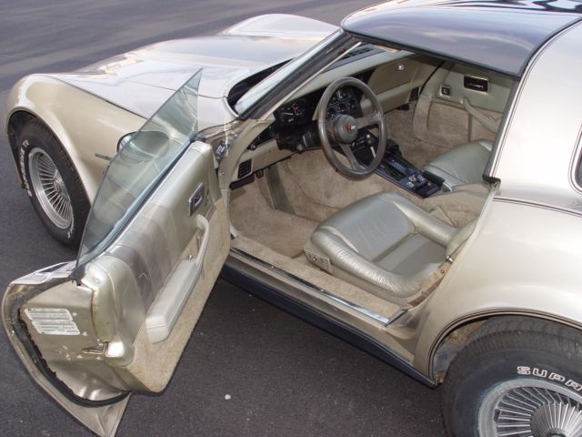 1982 Chevrolet Corvette COLLECTOR EDITION - photo 6