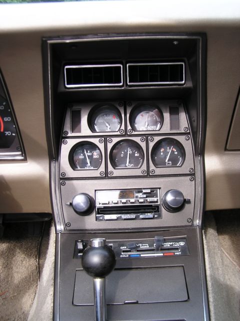 1982 Chevrolet Corvette Collector Edition - photo 6