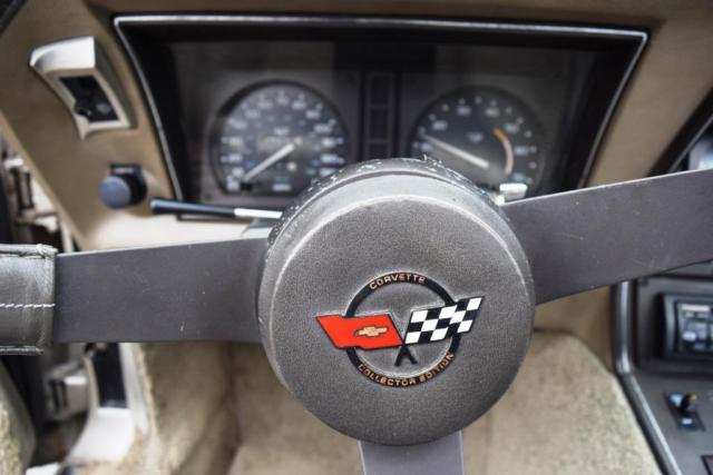 1982 Chevrolet Corvette COLLECTOR EDITION - photo 4