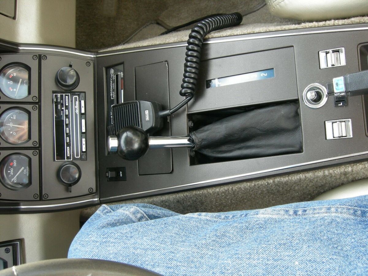 1982 Chevrolet Corvette - photo 12