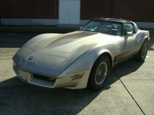 1982 Corvette Collectors Edition 22K All Original Clean Barn Find Ready for home 1982 Chevrolet Corvette Collectors Edition