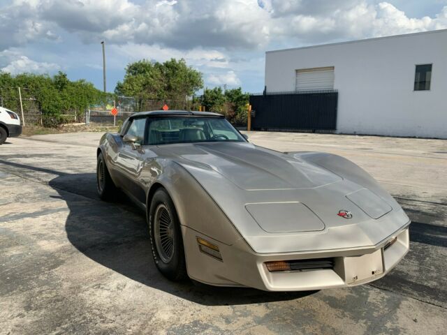 1982 Chevrolet Corvette - photo 11