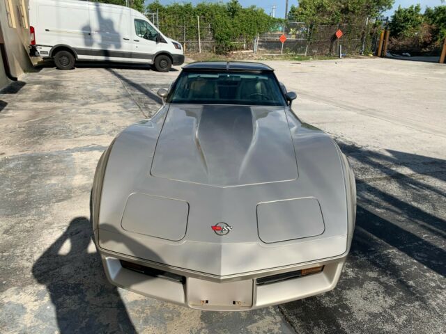 1982 Chevrolet Corvette - photo 3