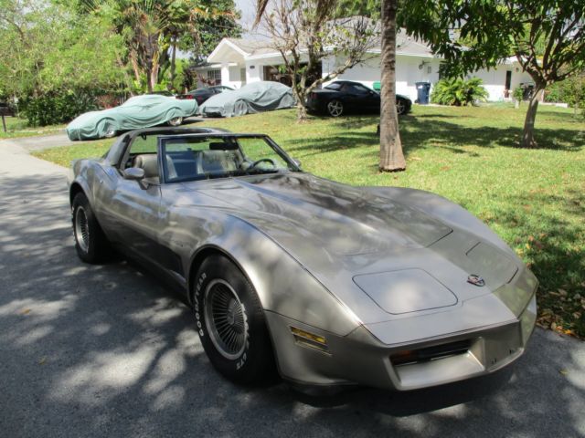 1982 Chevrolet Corvette - photo 13
