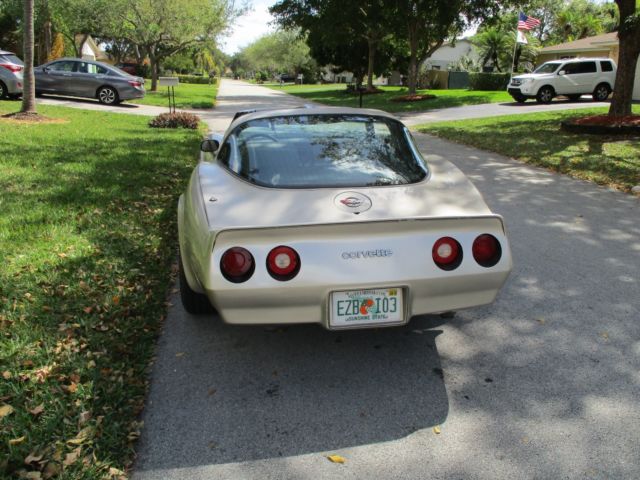 1982 Chevrolet Corvette - photo 7