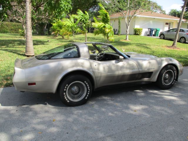 1982 Chevrolet Corvette - photo 9