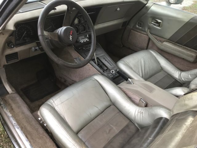1982 Chevrolet Corvette - photo 12