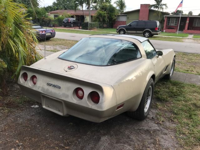 1982 Chevrolet Corvette - photo 8