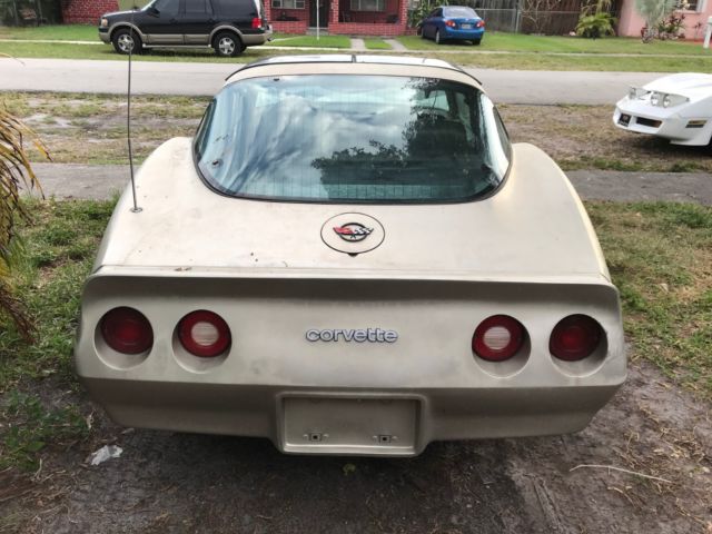 1982 Chevrolet Corvette - photo 9