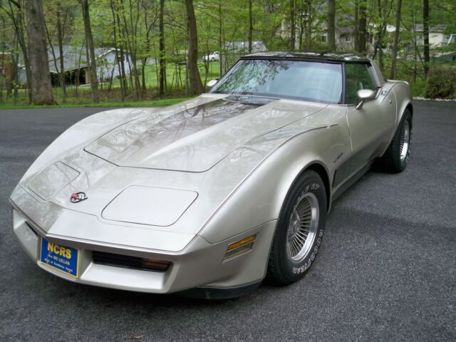 1982 Chevrolet Corvette - photo 2