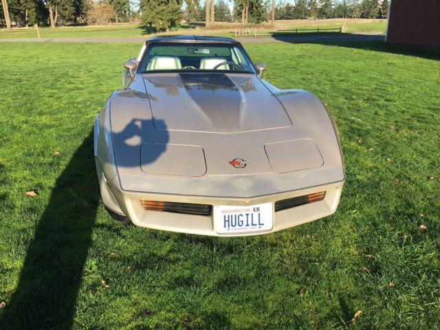 1982 Chevrolet Corvette C3 collectors edition - photo 3