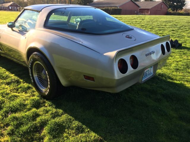 1982 Chevrolet Corvette C3 collectors edition - photo 4