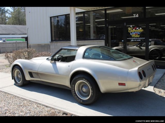 1982 Chevrolet Corvette Collector Edition - photo 6