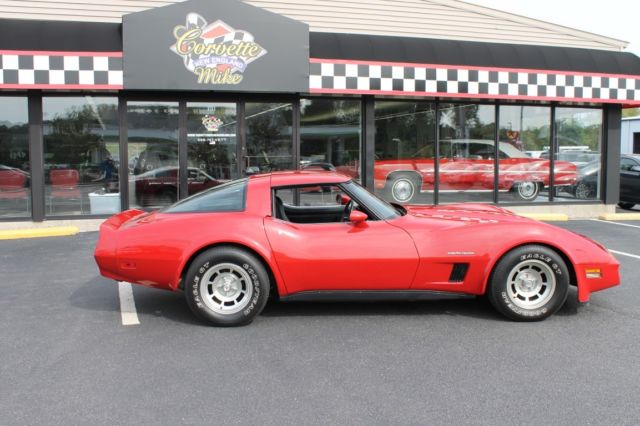 1982 Chevrolet Corvette - photo 2